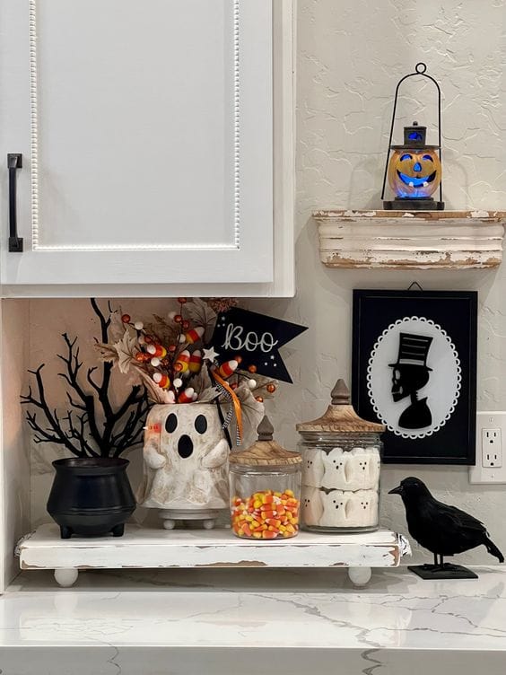 Modern halloween tray decor