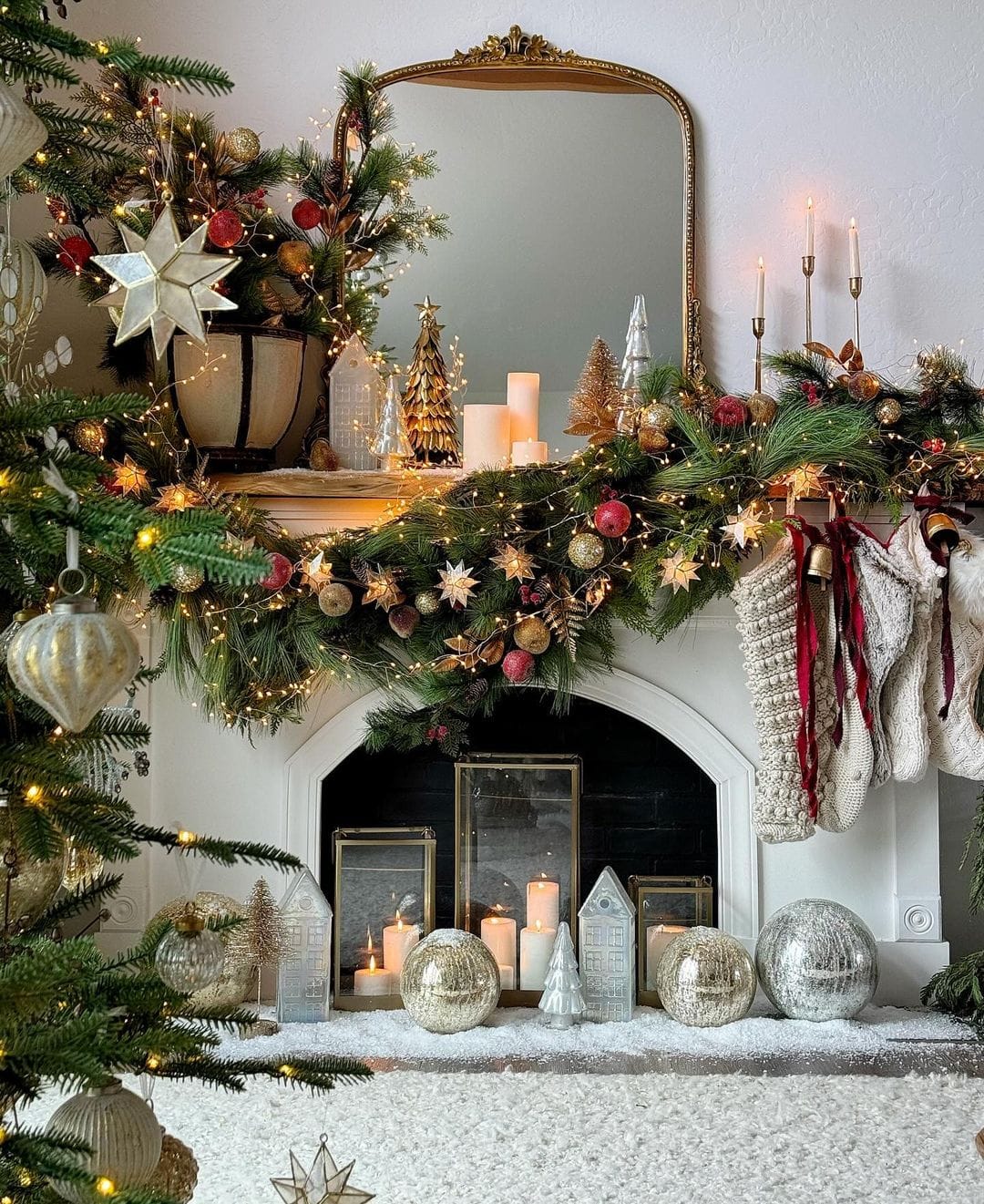 classic christmas mantel decor